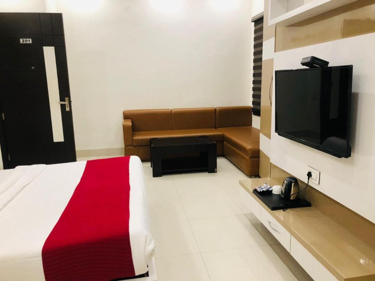 Hotel Blessing Bells, Fazilka Luaran gambar
